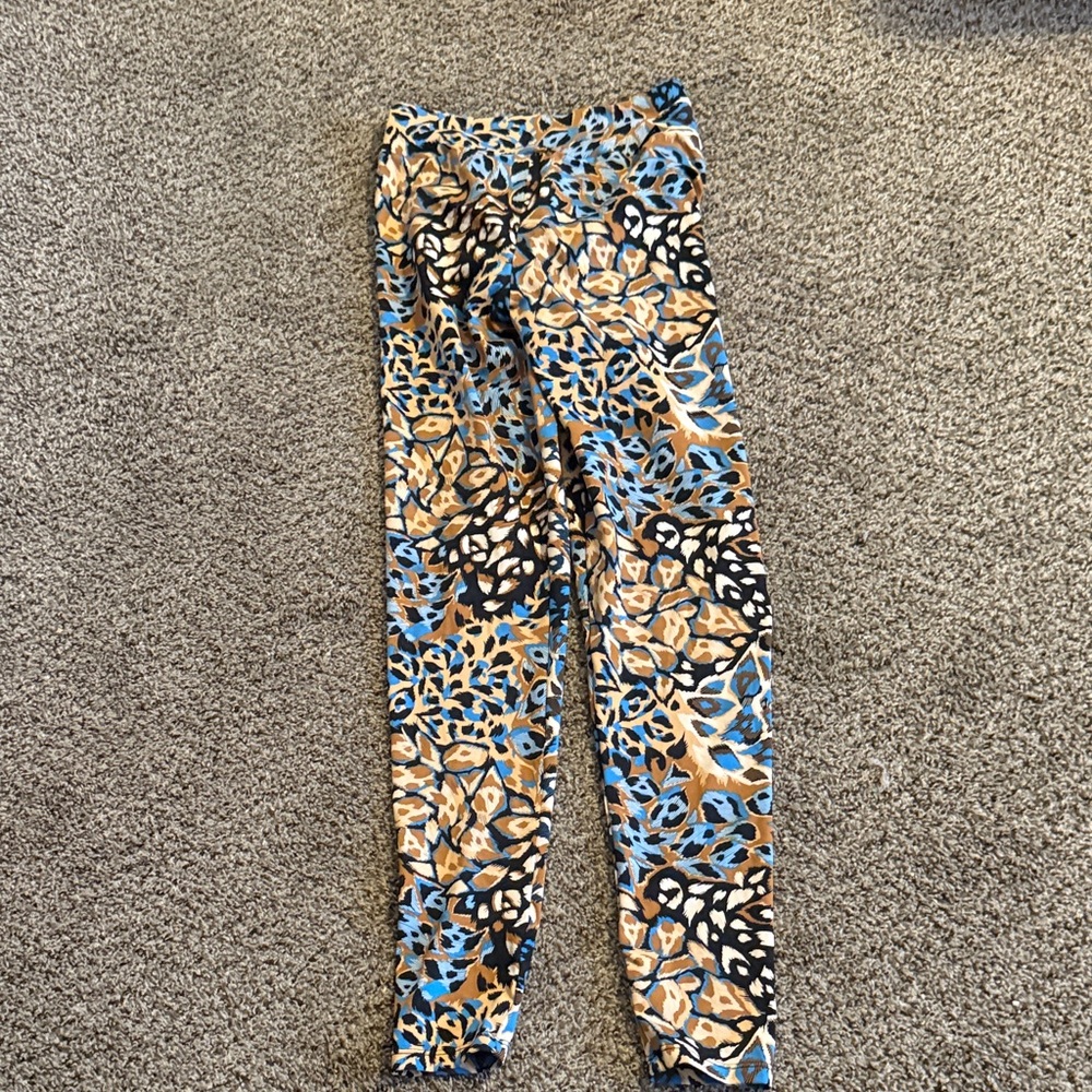 Stylish Women's Leggings - Blue and Brown Pattern